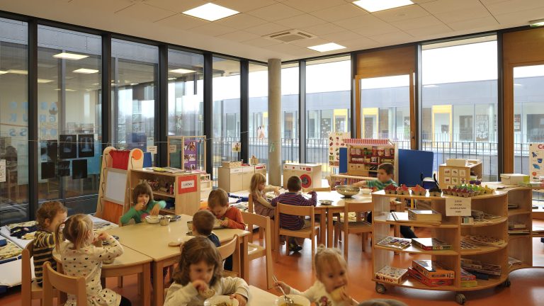 ODGOJNO-OBRAZOVNI KOMPLEKS „KAJZERICA“