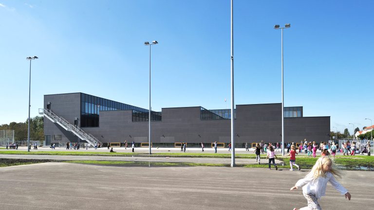 ODGOJNO-OBRAZOVNI KOMPLEKS „KAJZERICA“