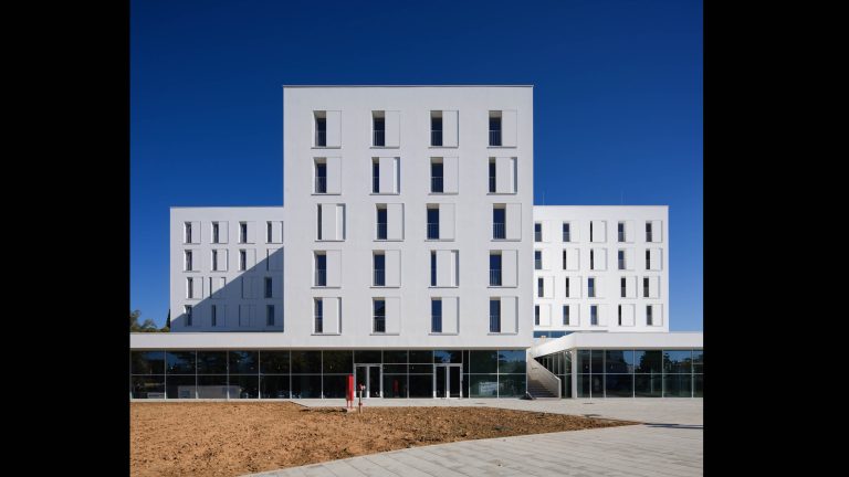 ZADAR MENZA S PAVILJONIMA