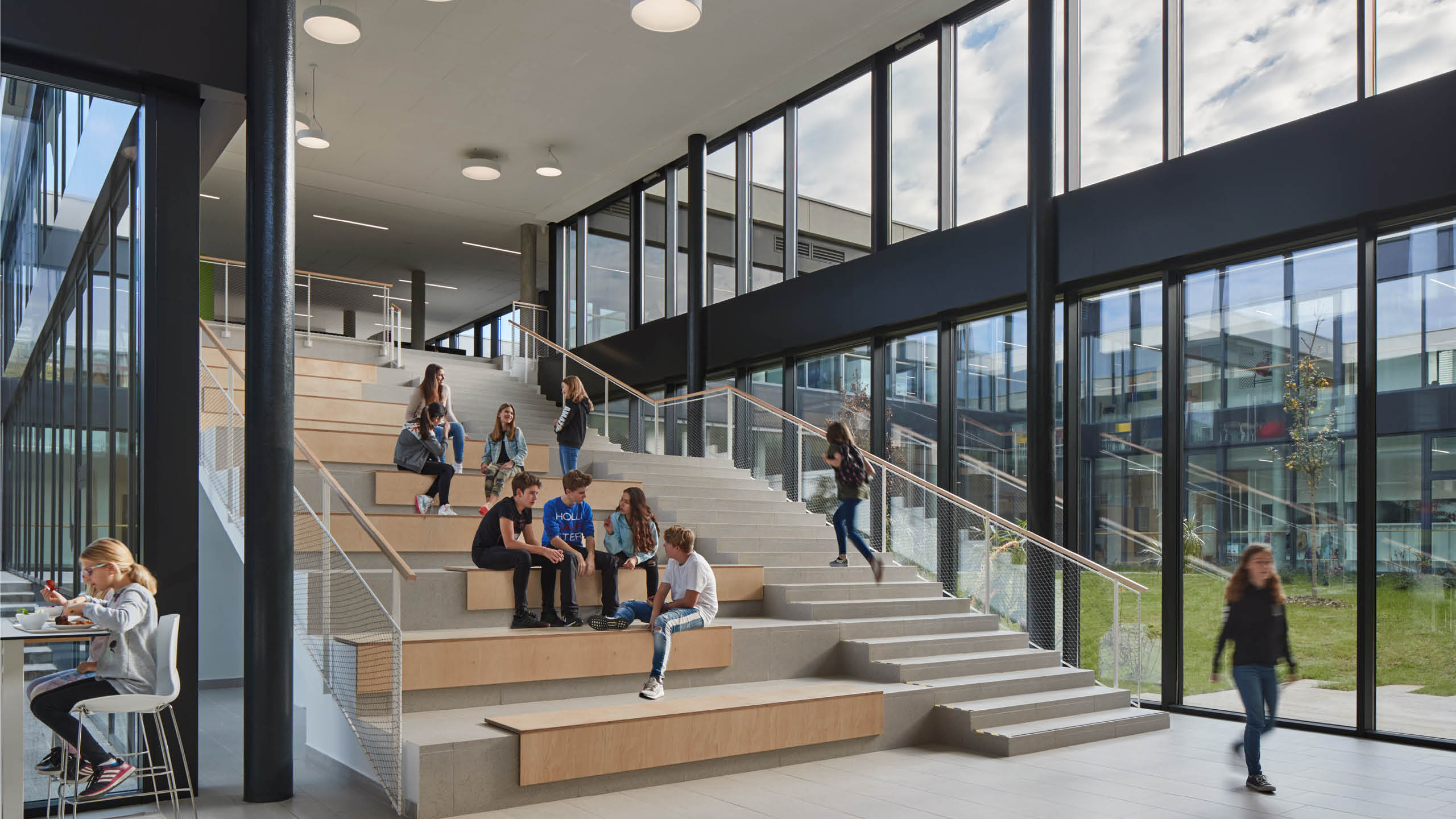 EDUCATIONAL COMPLEX SREDIŠĆE