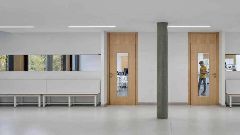 EDUCATIONAL COMPLEX SREDIŠĆE