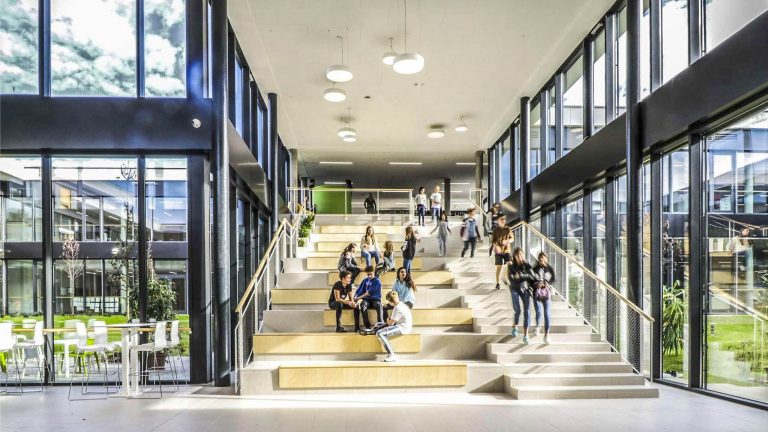 EDUCATIONAL COMPLEX SREDIŠĆE