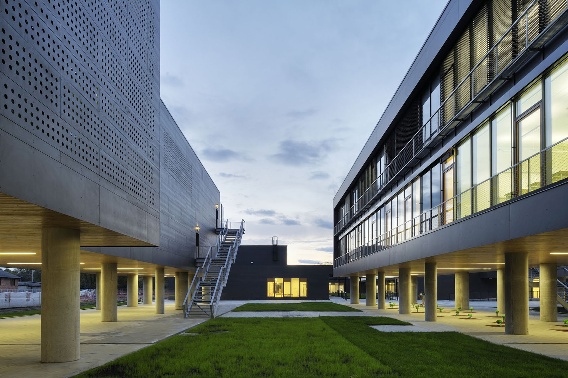 ODGOJNO-OBRAZOVNI KOMPLEKS „KAJZERICA“