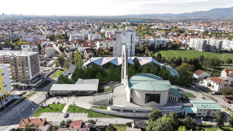 BAZENSKI KOMPLEKS DUBRAVA