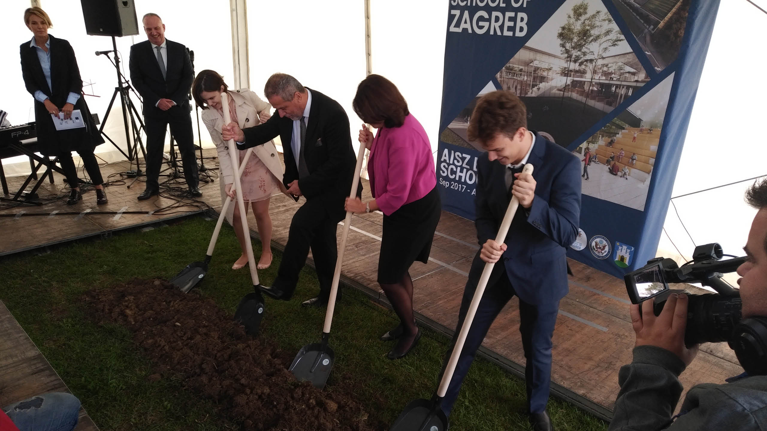 POLOŽEN KAMEN TEMELJAC ZA AMERIČKU MEĐUNARODNU ŠKOLU!