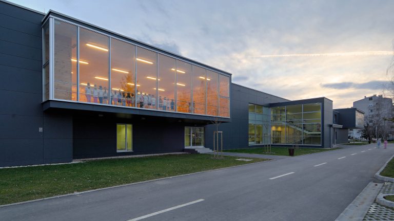 ŠKOLA TITUŠ BREZOVAČKI