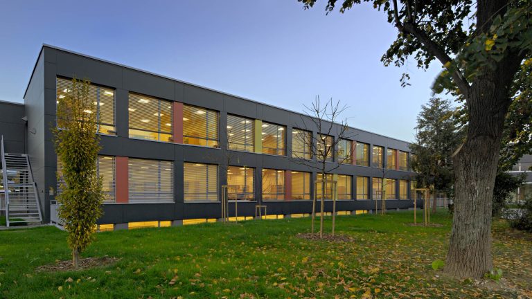 ŠKOLA TITUŠ BREZOVAČKI