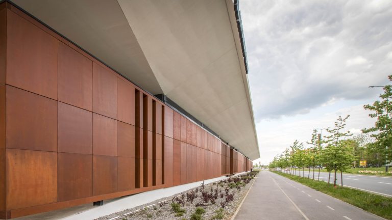 BUS TERMINAL SLAVONSKI BROD