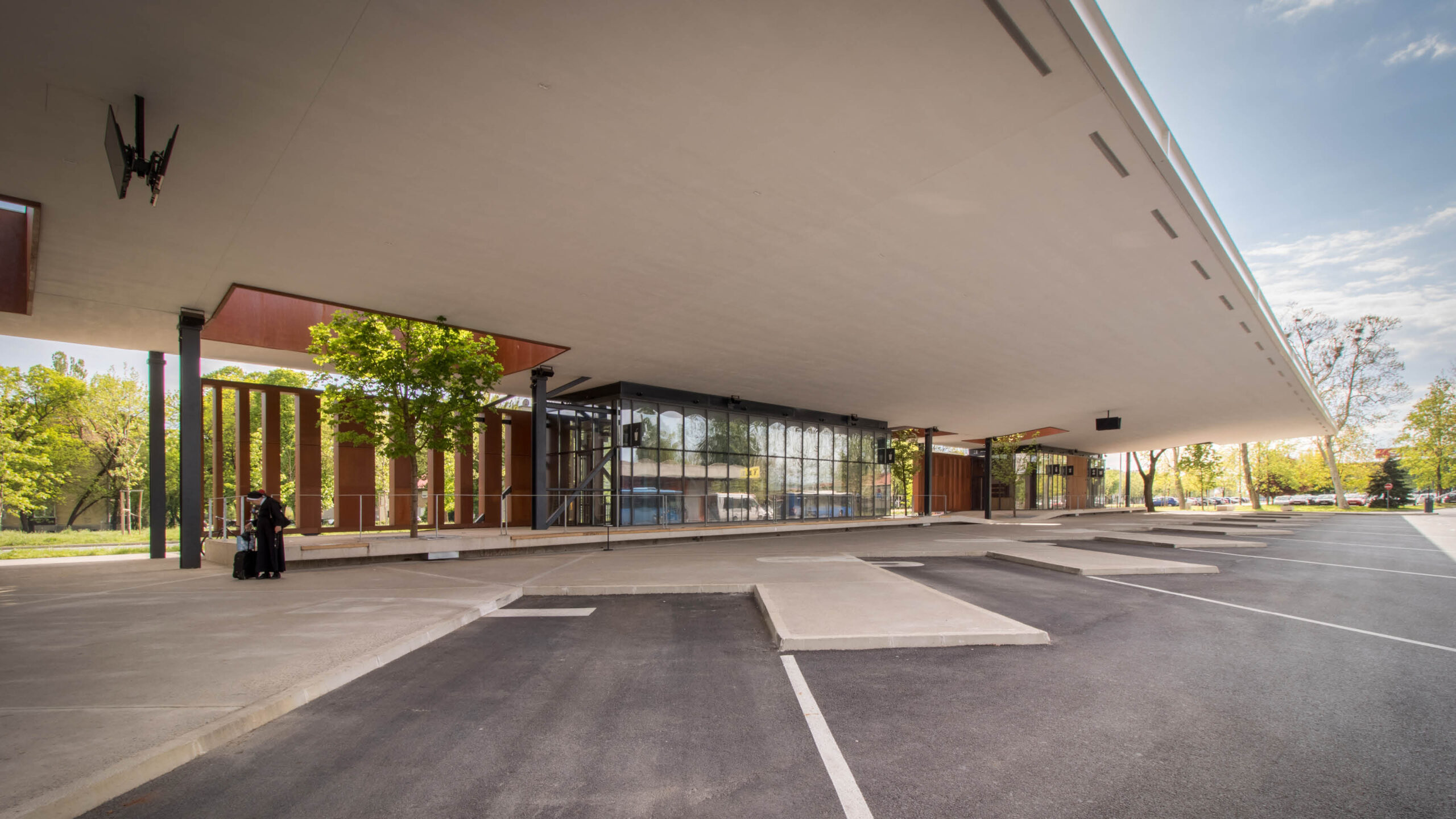 BUS TERMINAL SLAVONSKI BROD