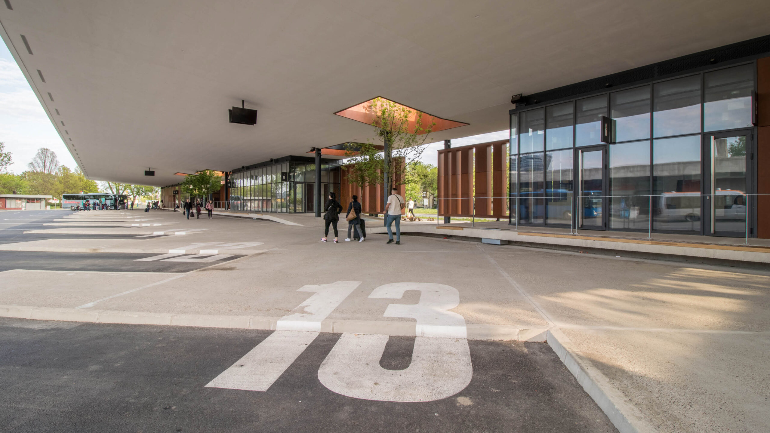 BUS TERMINAL SLAVONSKI BROD