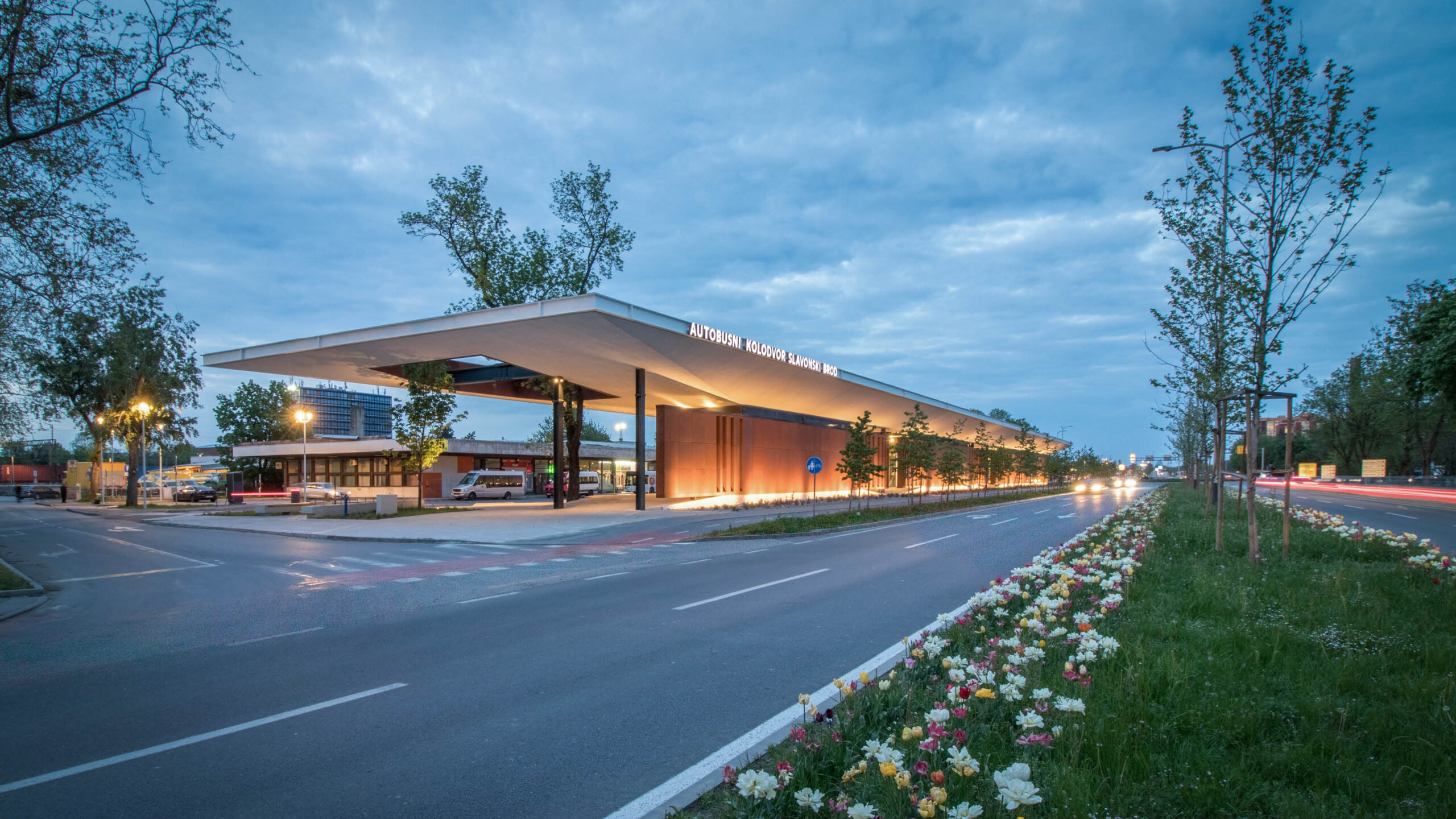 BUS TERMINAL SLAVONSKI BROD