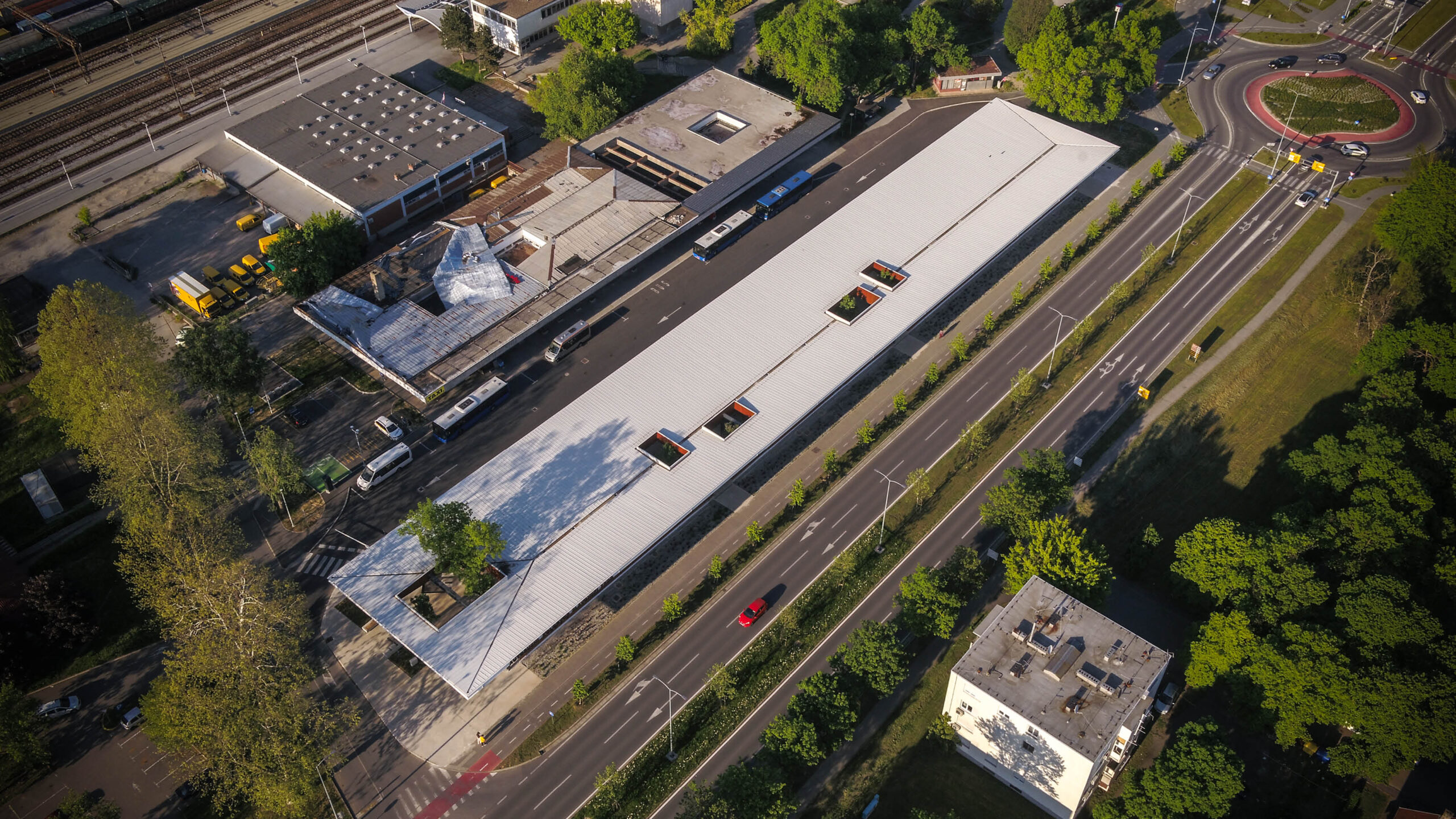 BUS TERMINAL SLAVONSKI BROD
