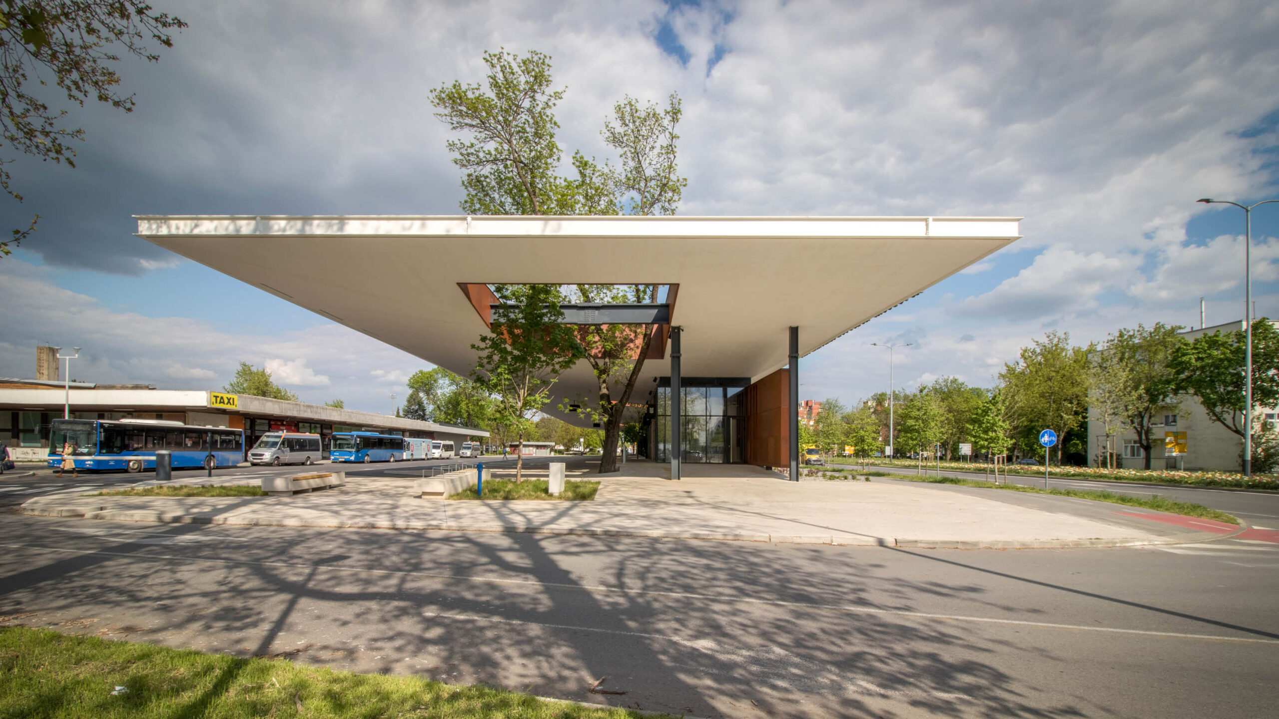 BUS TERMINAL SLAVONSKI BROD